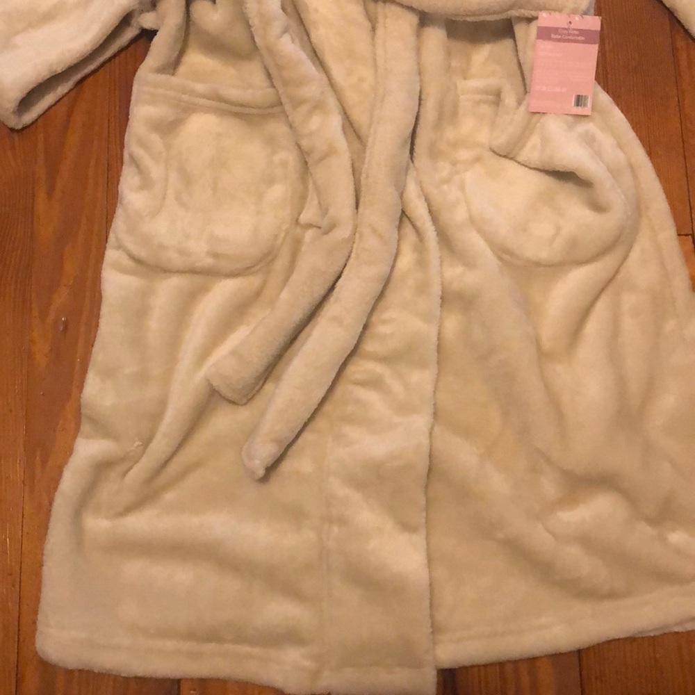 FFF Summer & Rose Cozy Robe - Picture 6 of 8